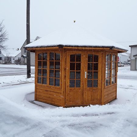 Gladstone Motel Екстер'єр фото